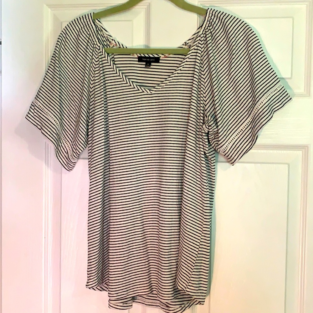 Stripe knit shirt